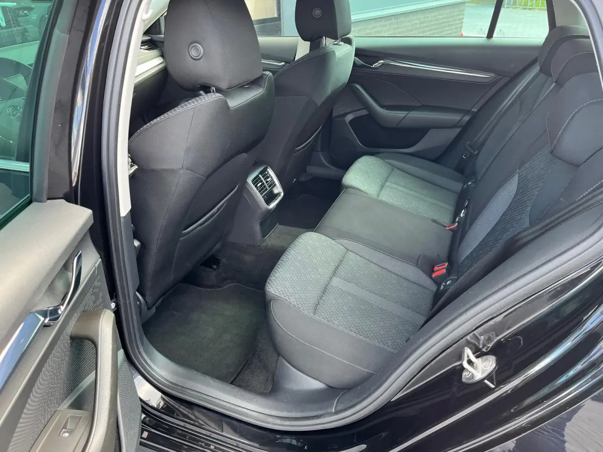 1.5 TSI First Edition Nieuw Model/Trekhaak/19Inch/Full Led/Virtual Cockpit/150Pk/Adaptive Cruise/1Ste Eigenaar