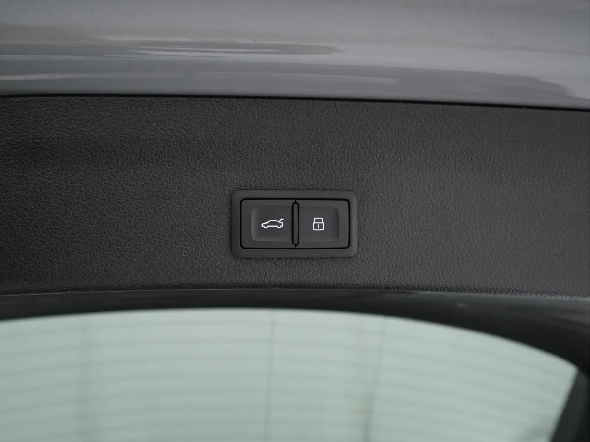 TFSI Quattro (INCL-BTW) Aut. *CERAMIC-BREAKS | LEATHER | HEAD-UP | LASER-LIGHT | BANG&OLUFSEN-ADVANCED | SOFT-CLOSE | ADAPTIVE-CRUISE | BLINDSPOT | TOPVIEW | MEMORY-PACK | DAB+ | ...