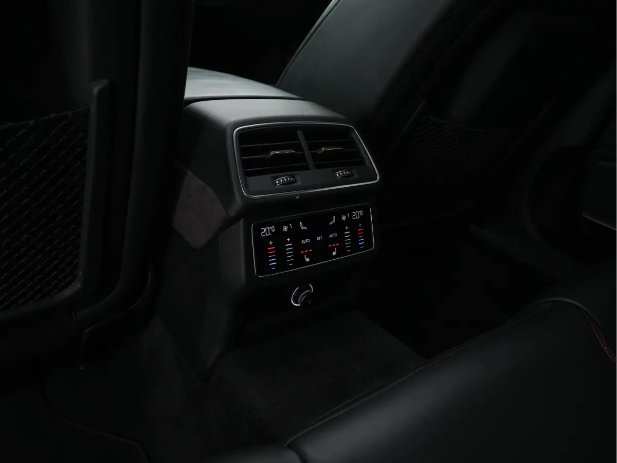 TFSI Quattro (INCL-BTW) Aut. *CERAMIC-BREAKS | LEATHER | HEAD-UP | LASER-LIGHT | BANG&OLUFSEN-ADVANCED | SOFT-CLOSE | ADAPTIVE-CRUISE | BLINDSPOT | TOPVIEW | MEMORY-PACK | DAB+ | ...