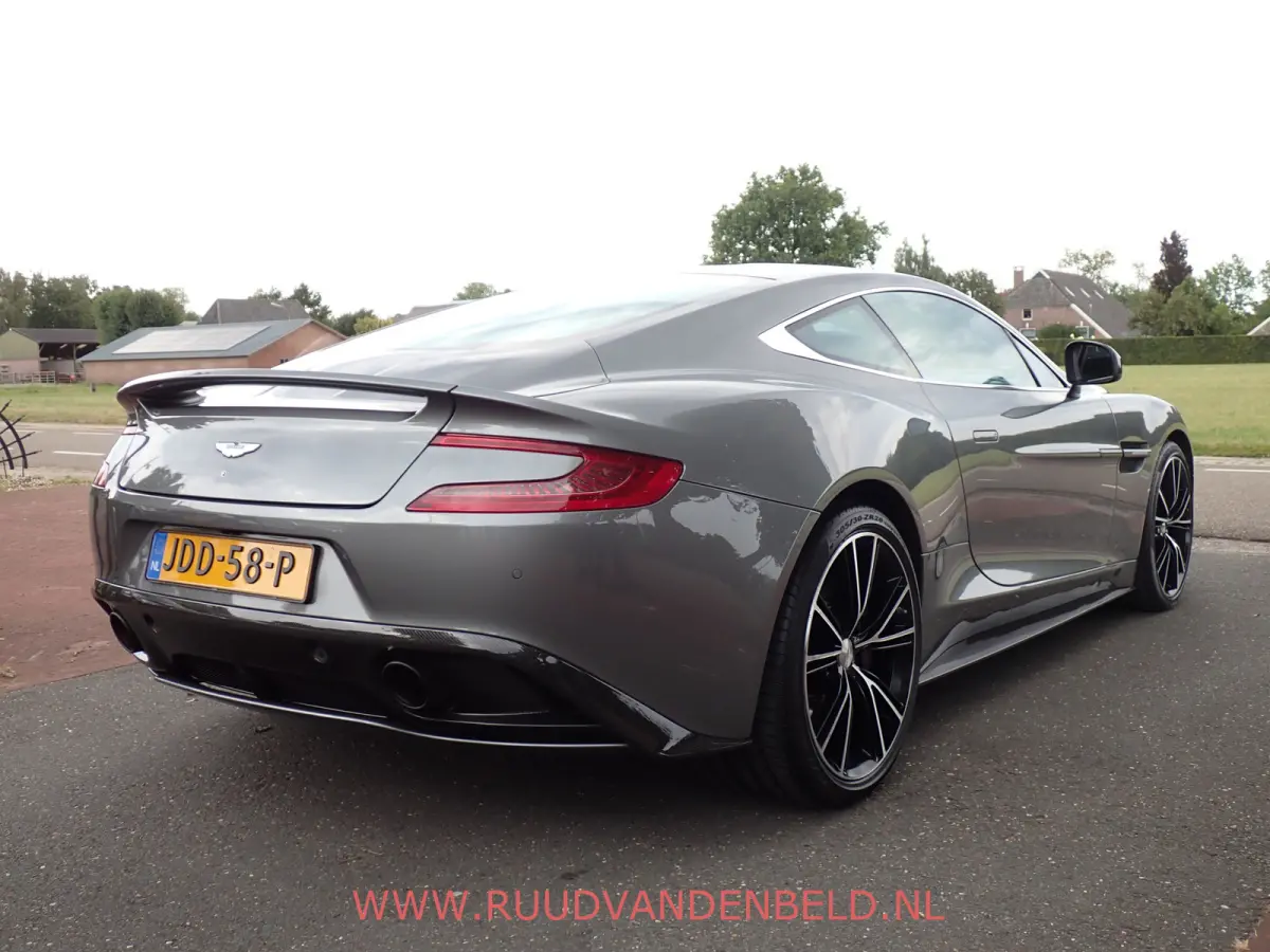 V12 2+2 FULL CARBON // B&O // 1st OWNER! NIEUW