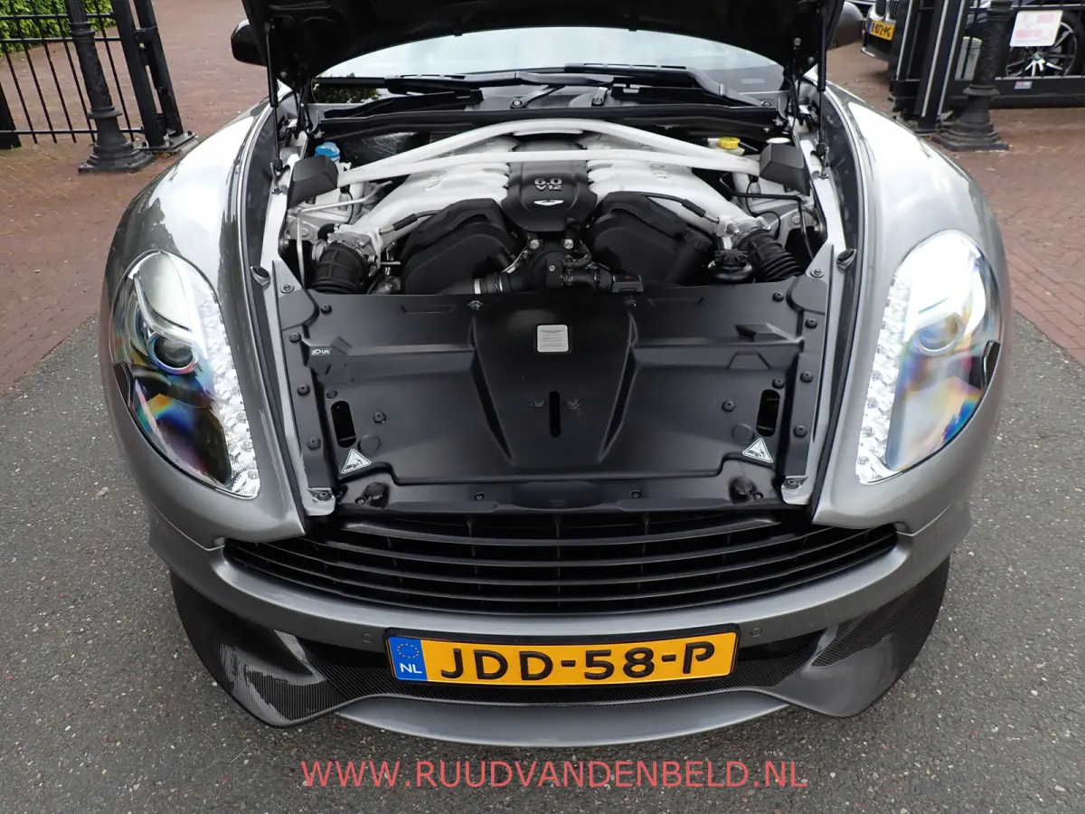 V12 2+2 FULL CARBON // B&O // 1st OWNER! NIEUW