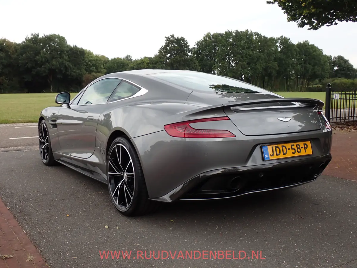 V12 2+2 FULL CARBON // B&O // 1st OWNER! NIEUW