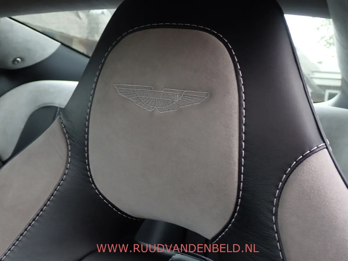 V12 2+2 FULL CARBON // B&O // 1st OWNER! NIEUW