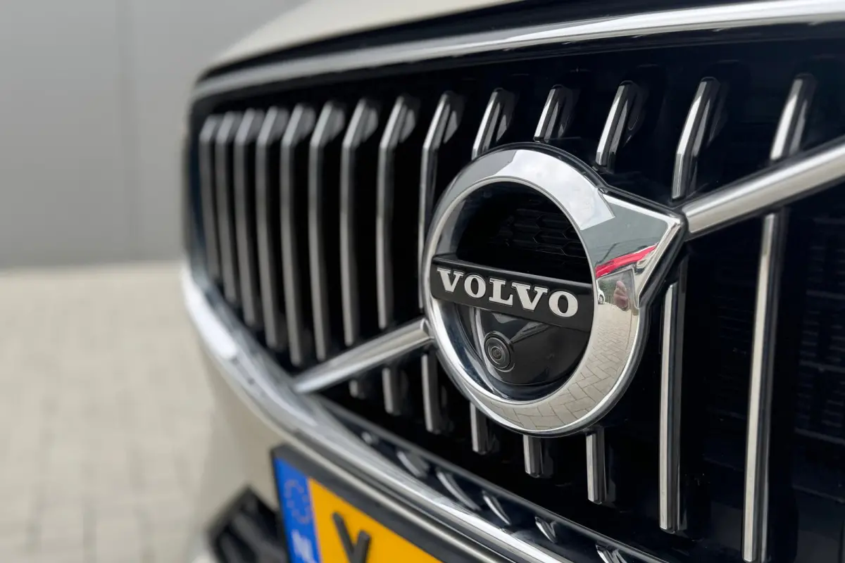 2.0 T8 Twin Engine AWD Inscription