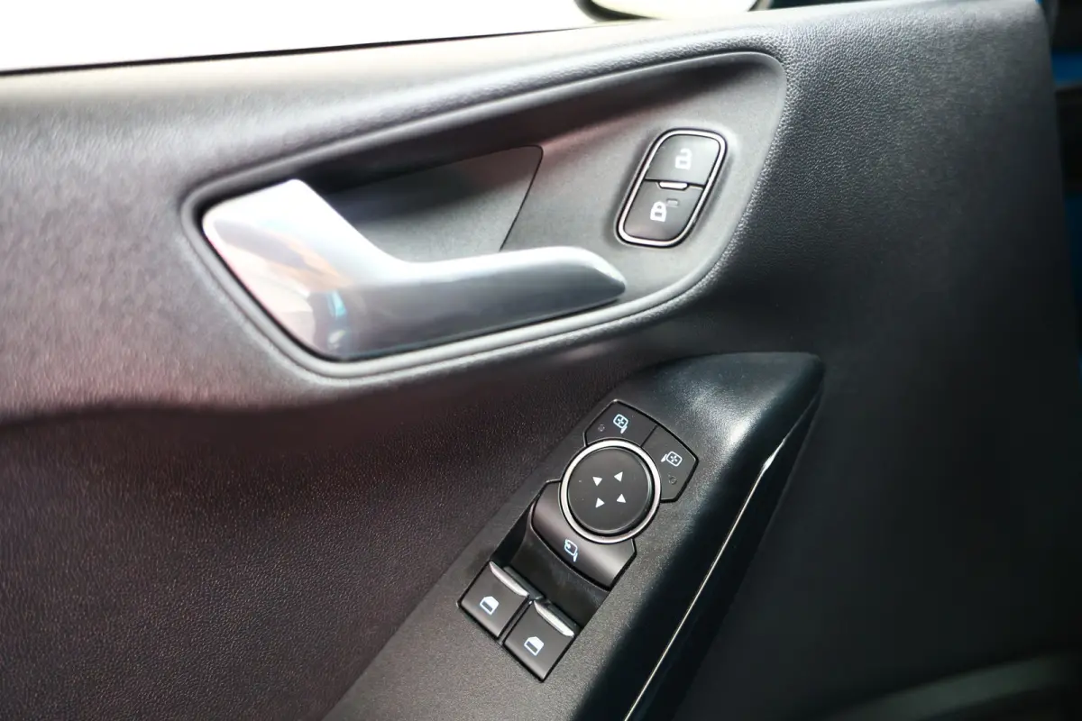 1.0 EcoBoost Titanium NAVI Automaat Camera PDC 4 x OP VOORRAAD Ass.