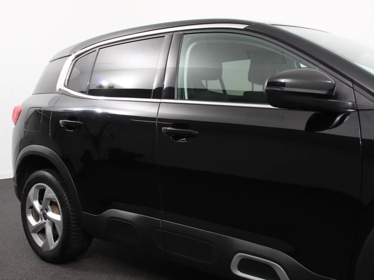 1.2 PureTech 130pk Automaat Business Climate Control Navigatie Cruise Parkeer sensoren V+A Camera Virtual cockpit Carplay LED 18" LM Velgen