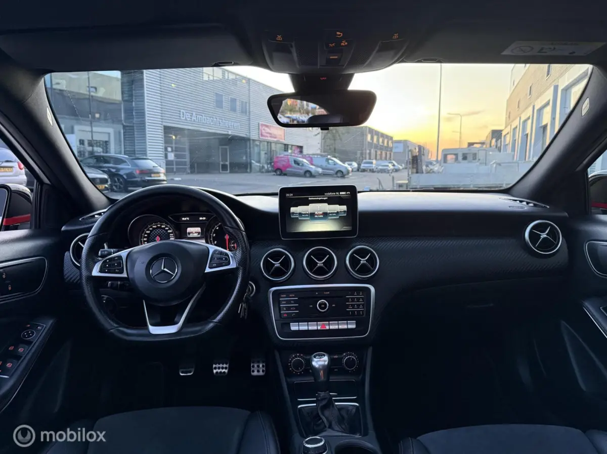 180 AMG Night Edition Nieuw APK!
