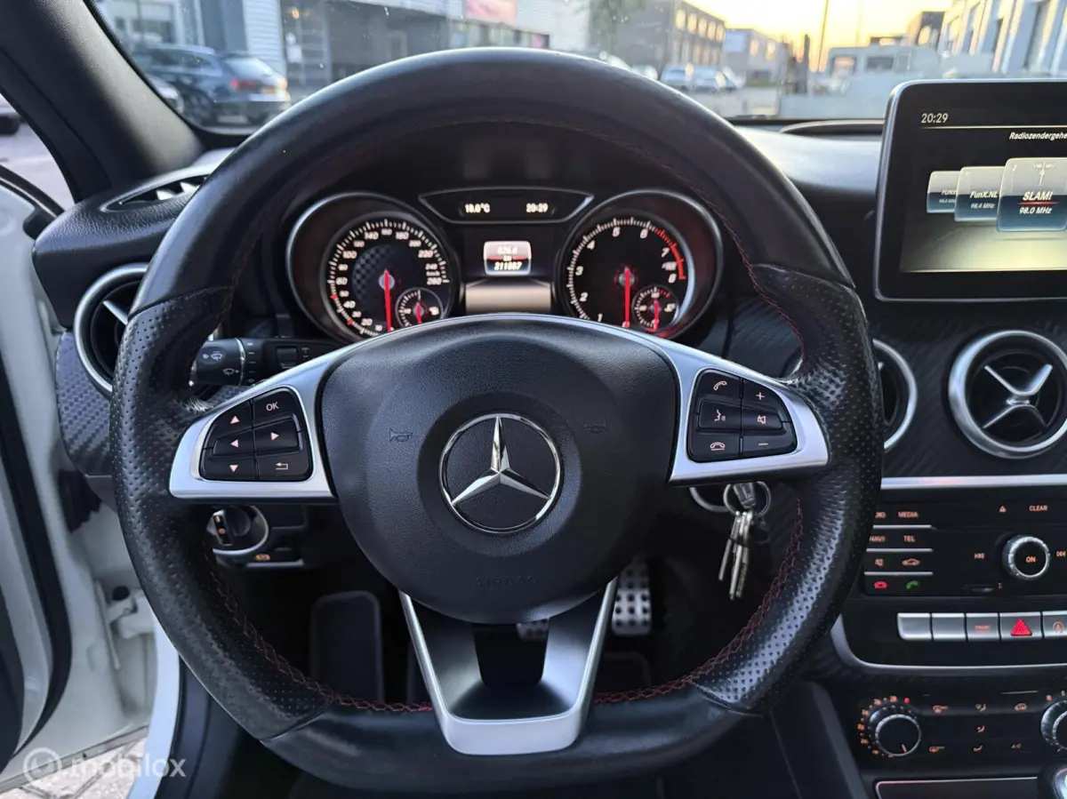 180 AMG Night Edition Nieuw APK!