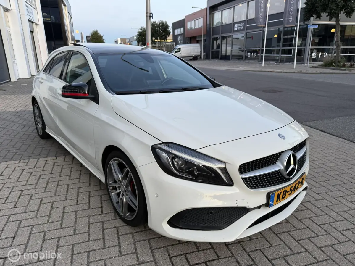 180 AMG Night Edition Nieuw APK!