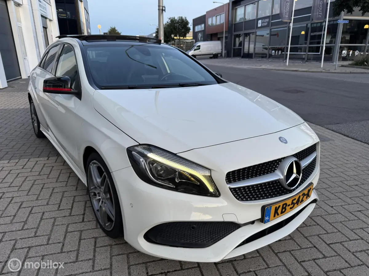 Mercedes-Benz A-klasse 2016 Benzine Handgeschakeld leasen