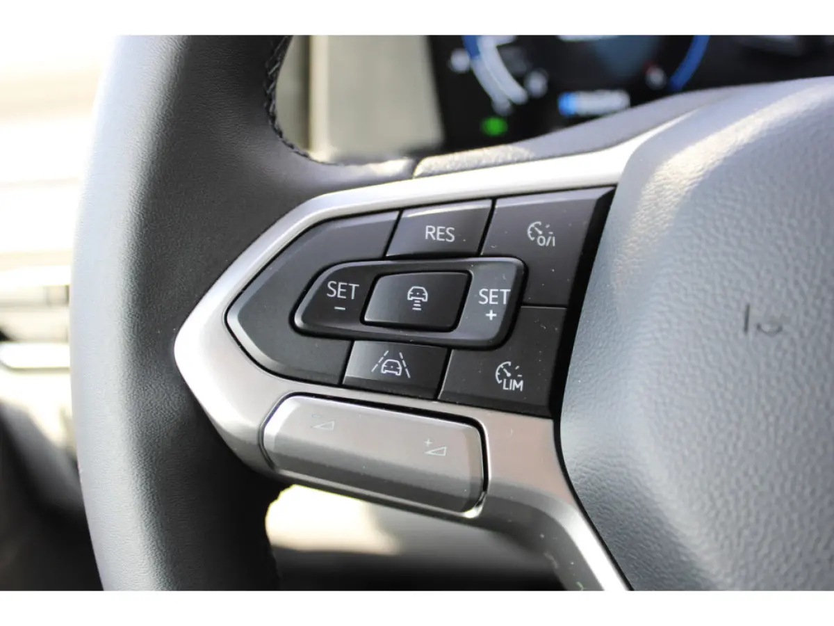 2.0 TDI 170 pk Automaat Bulli L1 CAMERA | NAVI | MATRIX LED | APP.CONNECT | STOEL.VERW | DAB | KEYLESS |
