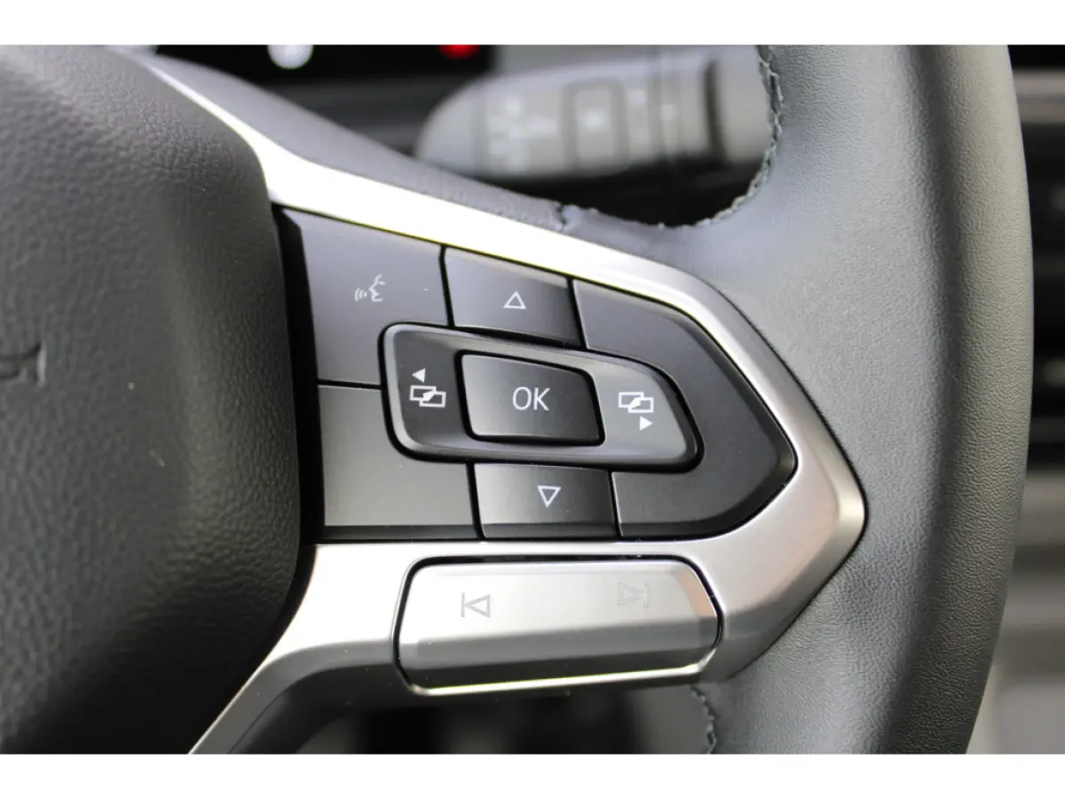 2.0 TDI 170 pk Automaat Bulli L1 CAMERA | NAVI | MATRIX LED | APP.CONNECT | STOEL.VERW | DAB | KEYLESS |