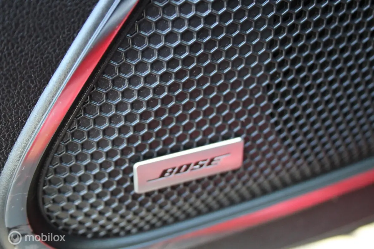 1.2 TCe Bose