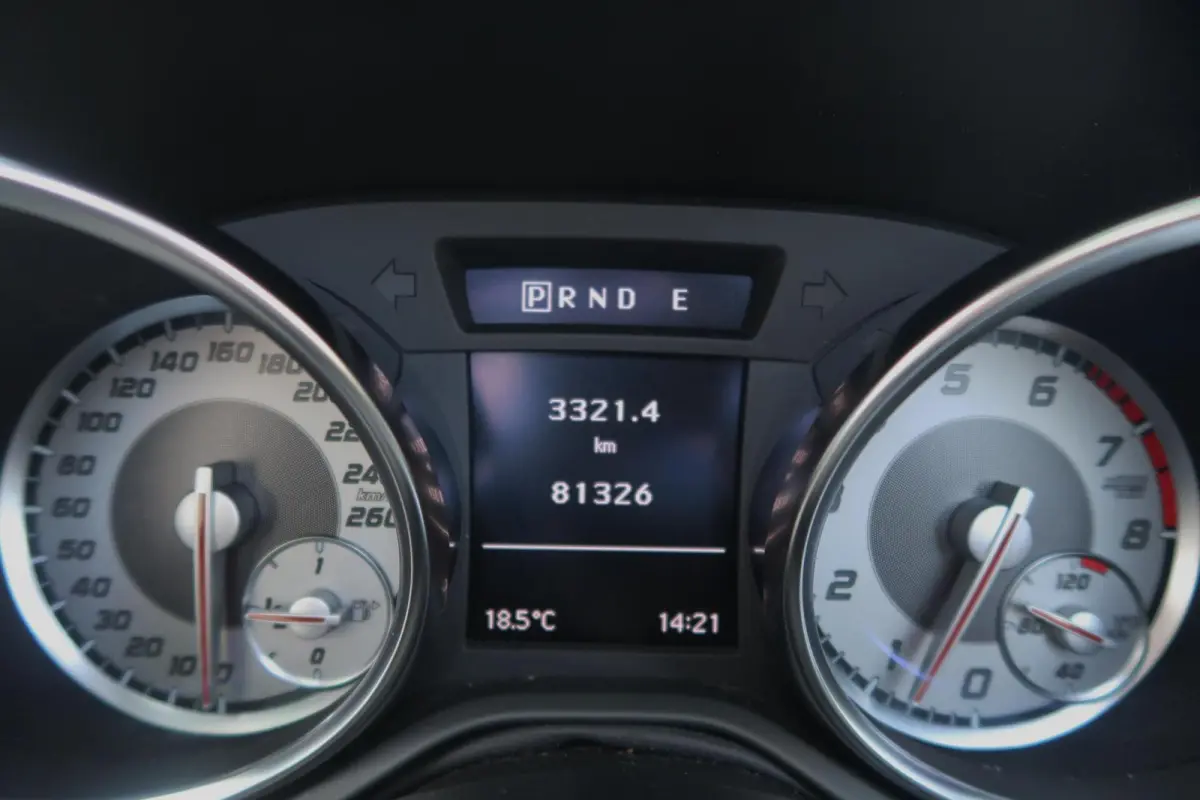200 Aut PANORAMADAK|AIRSCARF|NAVIGATIE|LED|LEDER|PDC|ZEER MOOI