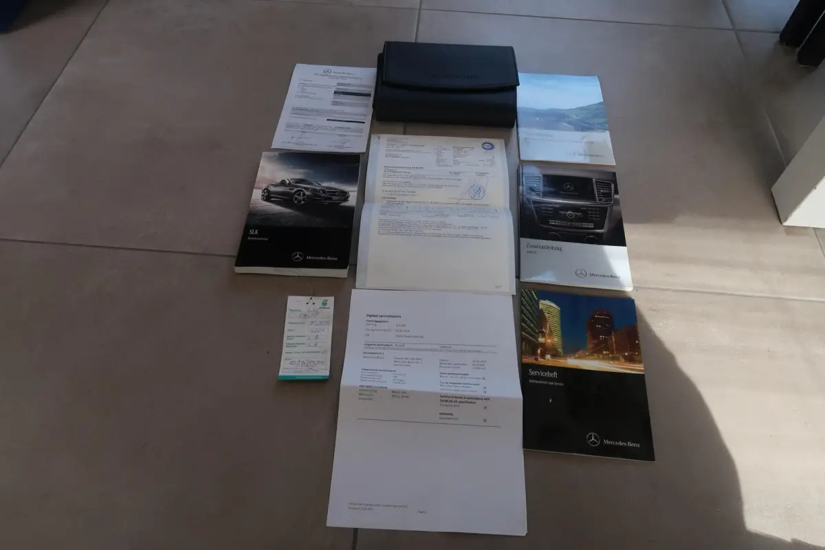 200 Aut PANORAMADAK|AIRSCARF|NAVIGATIE|LED|LEDER|PDC|ZEER MOOI