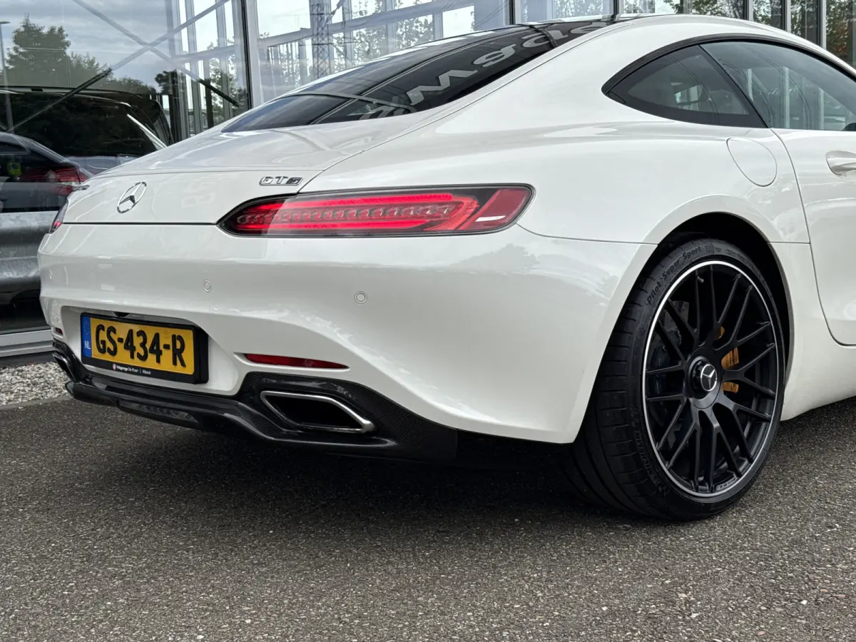 4.0 S | BTW | Full option | Keramisch | Carbon in/ext. | Perf. stoelen | Burmester High End