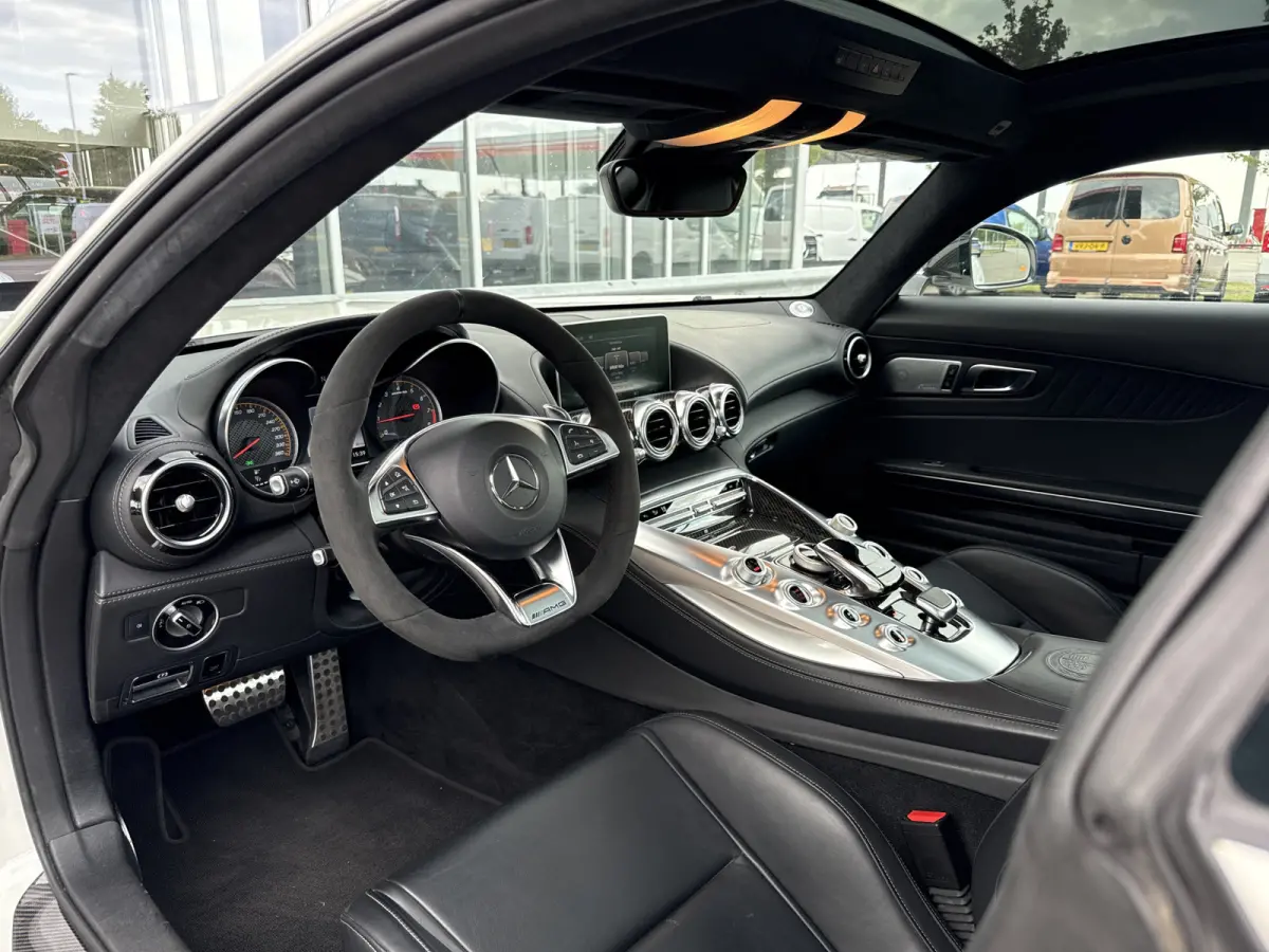 4.0 S | BTW | Full option | Keramisch | Carbon in/ext. | Perf. stoelen | Burmester High End