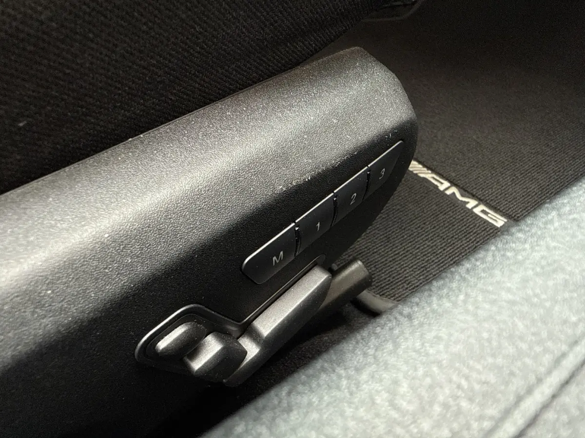 4.0 S | BTW | Full option | Keramisch | Carbon in/ext. | Perf. stoelen | Burmester High End