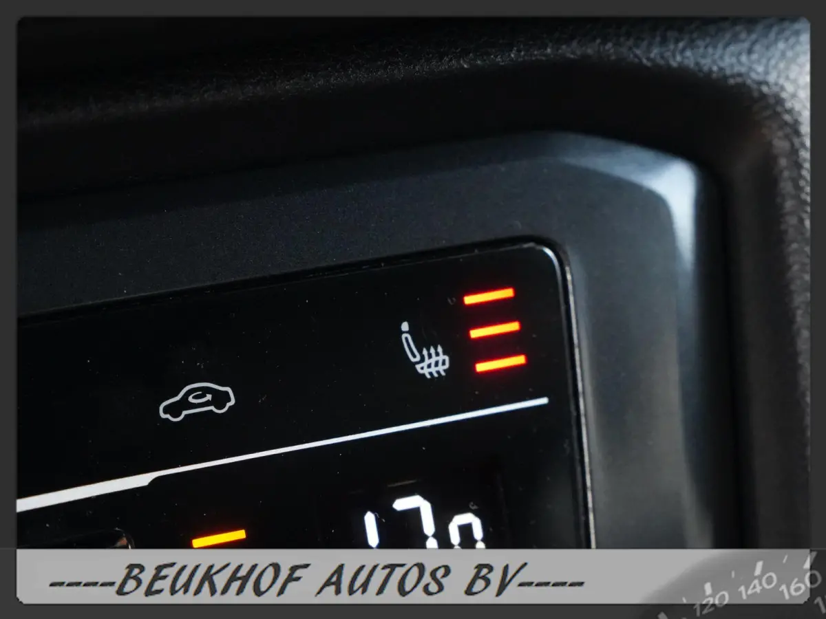 1.5 TSI R-Line Business+ Trekhaak Pano Cam