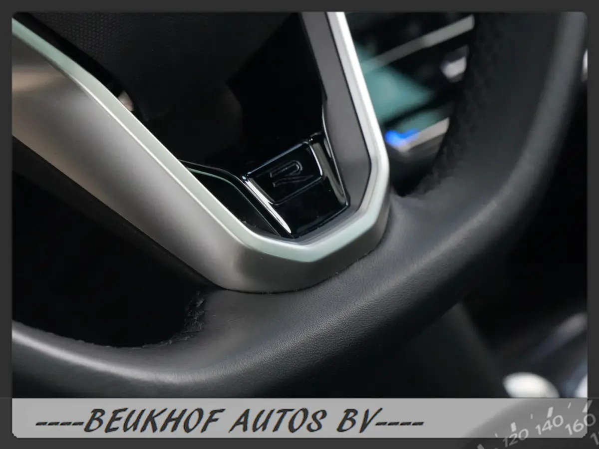 1.5 TSI R-Line Business+ Trekhaak Pano Cam