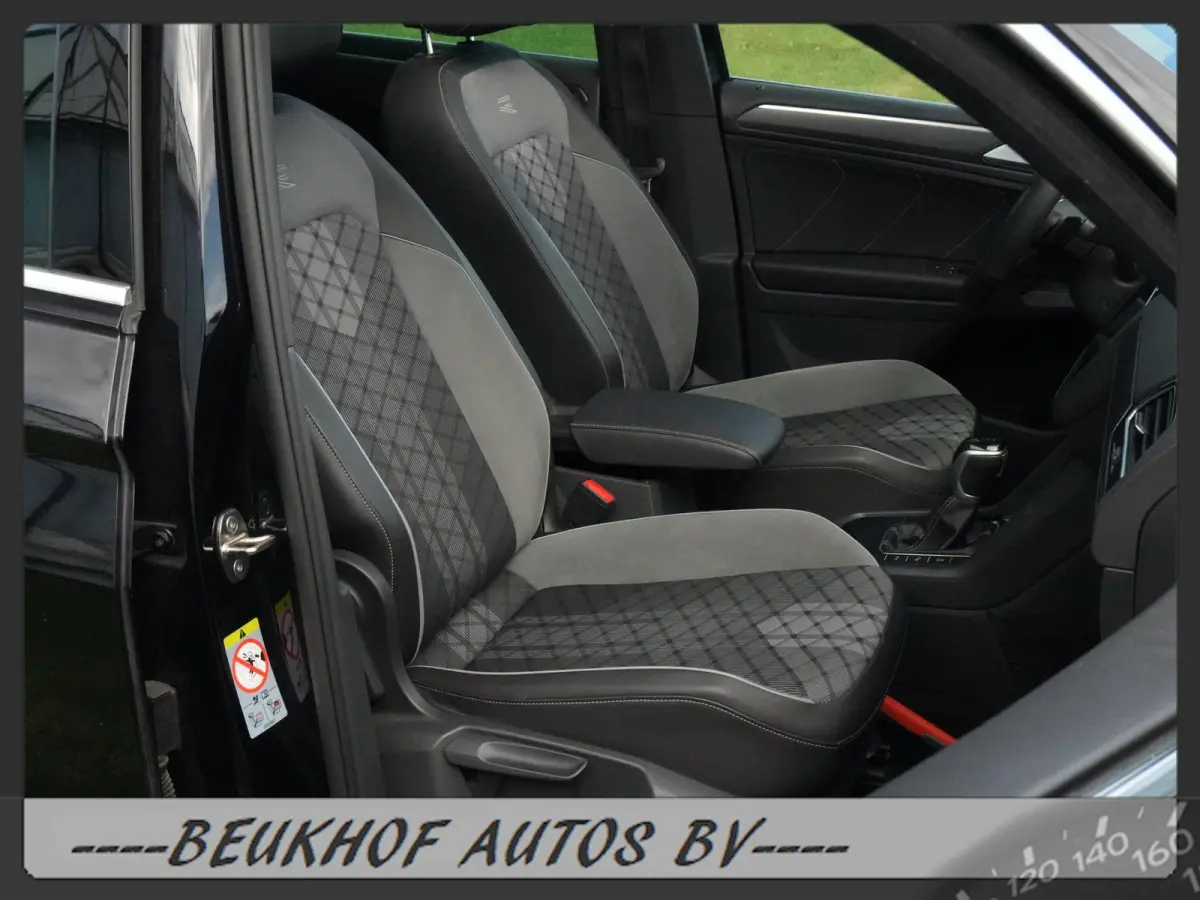 1.5 TSI R-Line Business+ Trekhaak Pano Cam