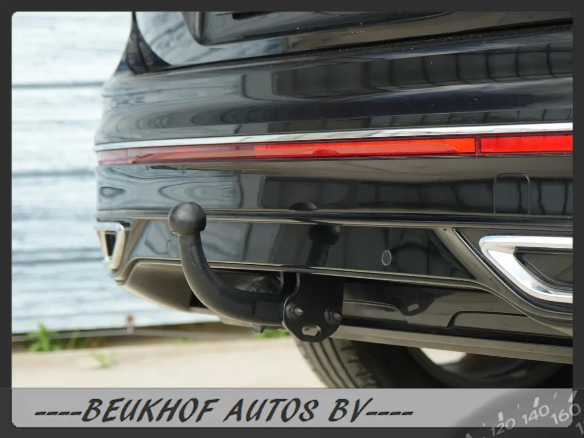 1.5 TSI R-Line Business+ Trekhaak Pano Cam