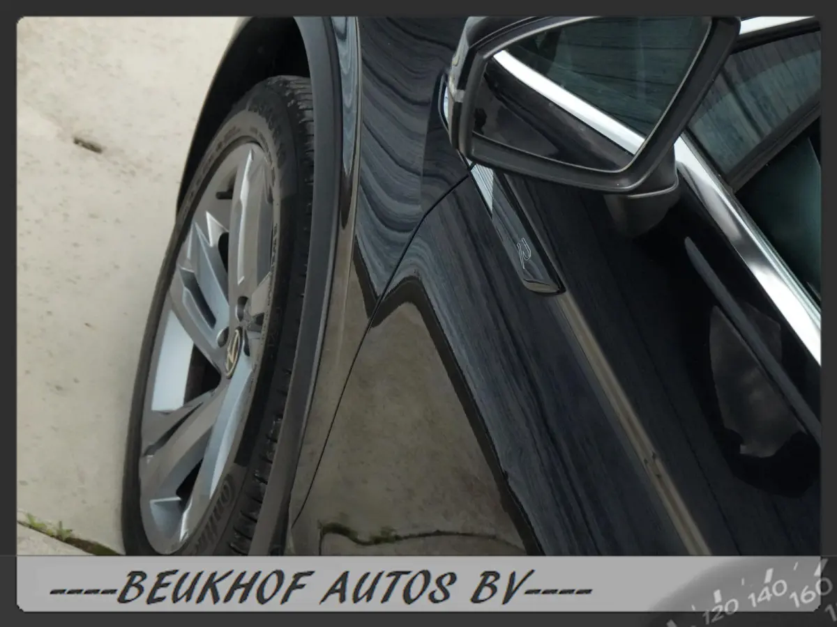1.5 TSI R-Line Business+ Trekhaak Pano Cam