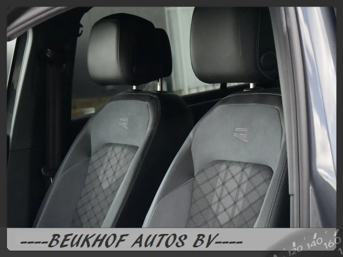 1.5 TSI R-Line Business+ Trekhaak Pano Cam