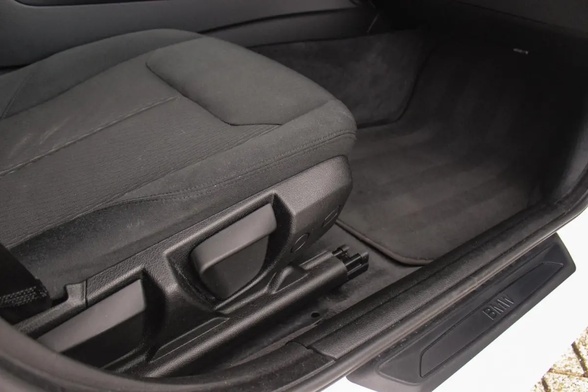 320i F34 Executive Facelift | 184 pk | Automaat | 2e eigenaar | 19 inch | Camera | Head-up | LED | PDC | Navi | Stoelverwarming | Cruise control | Climate control