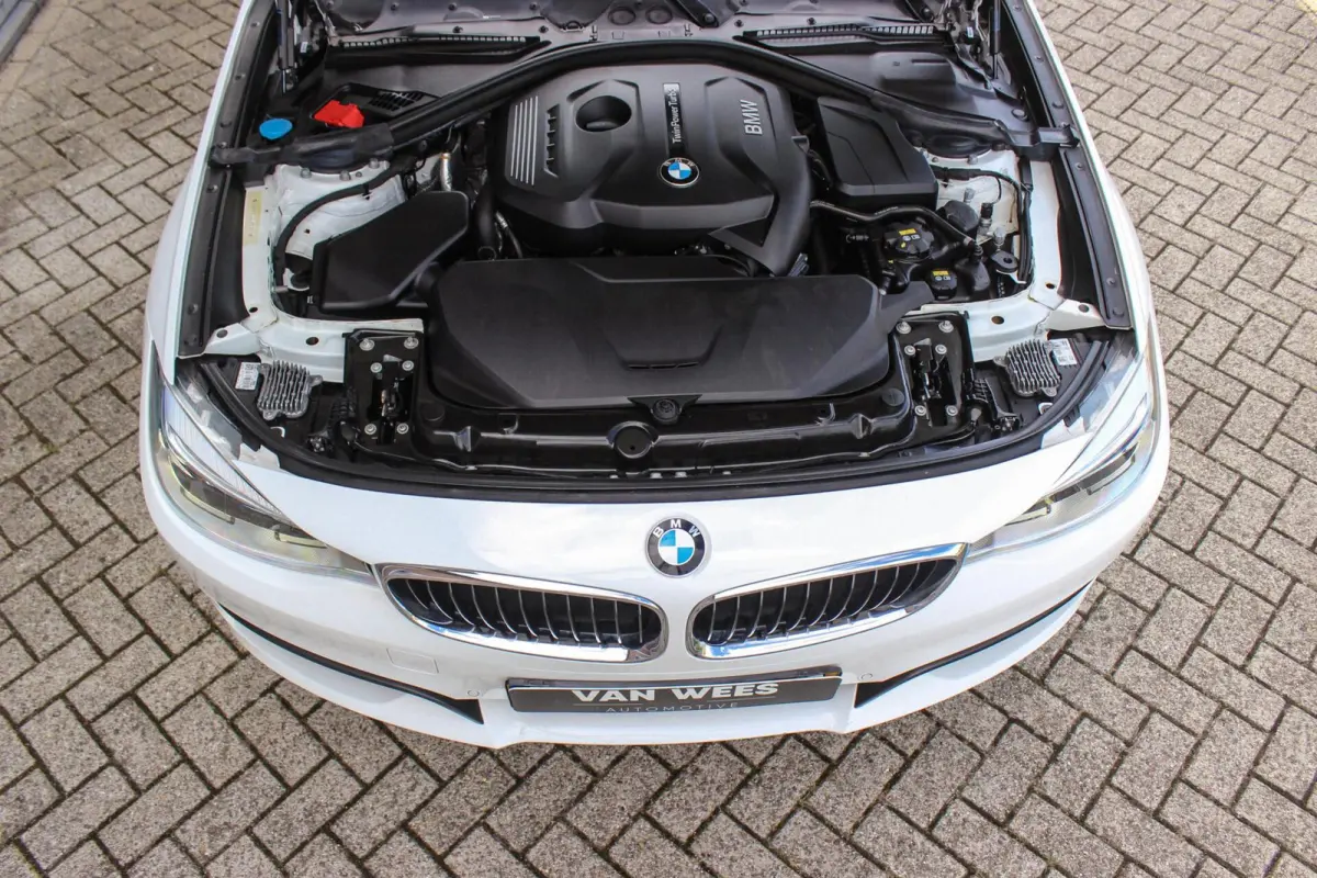 320i F34 Executive Facelift | 184 pk | Automaat | 2e eigenaar | 19 inch | Camera | Head-up | LED | PDC | Navi | Stoelverwarming | Cruise control | Climate control