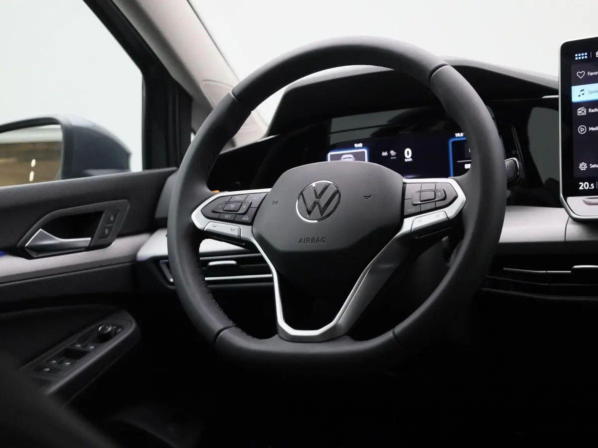 1.5 TSI Life Edition | Apple carplay | Adaptive cruise control | Parkeersensoren | Achteruitrij Camera | Climate control | Elektrische achterklep | Park Assist |