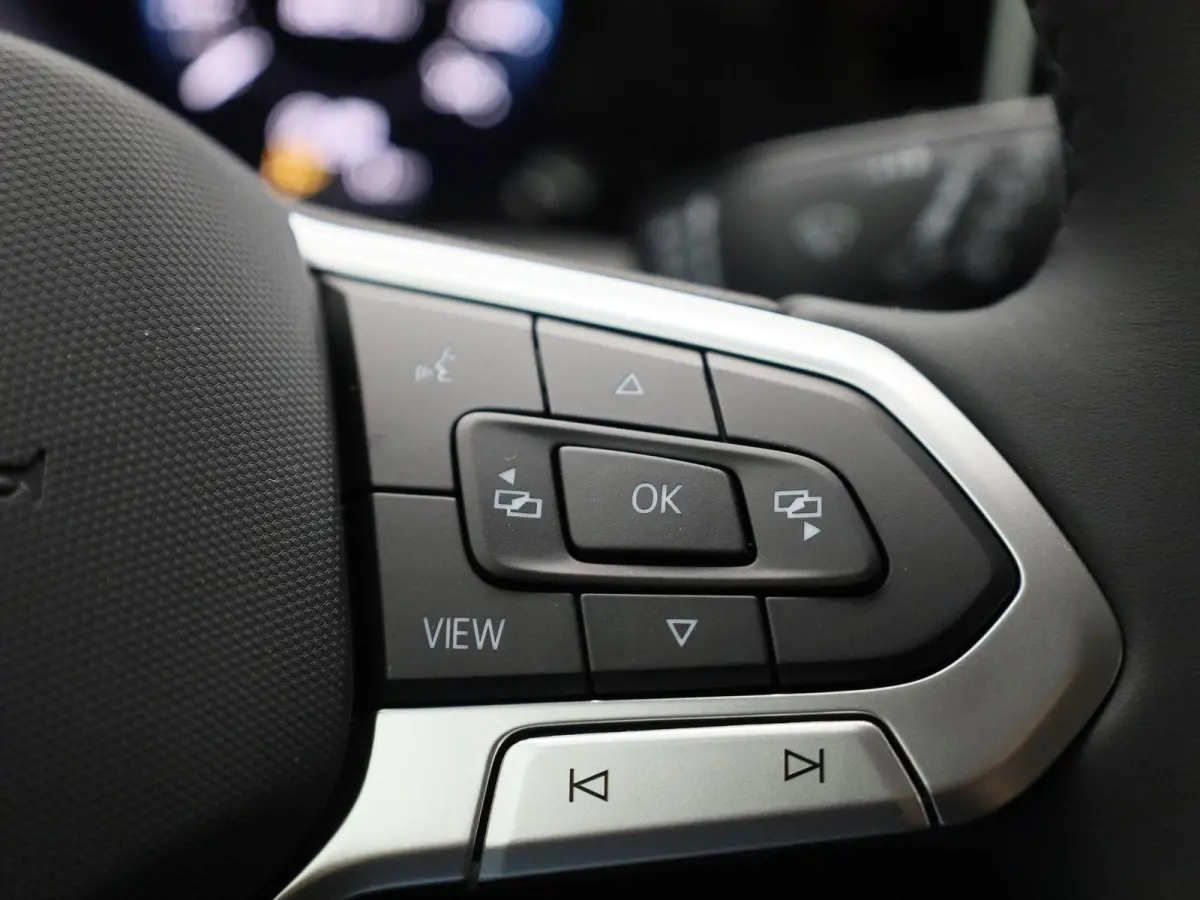 1.5 TSI Life Edition | Apple carplay | Adaptive cruise control | Parkeersensoren | Achteruitrij Camera | Climate control | Elektrische achterklep | Park Assist |