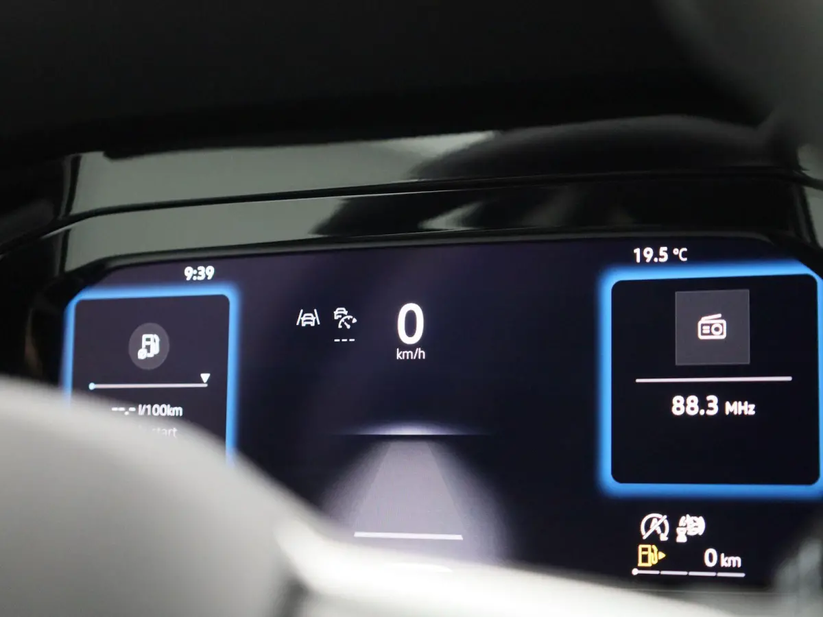 1.5 TSI Life Edition | Apple carplay | Adaptive cruise control | Parkeersensoren | Achteruitrij Camera | Climate control | Elektrische achterklep | Park Assist |