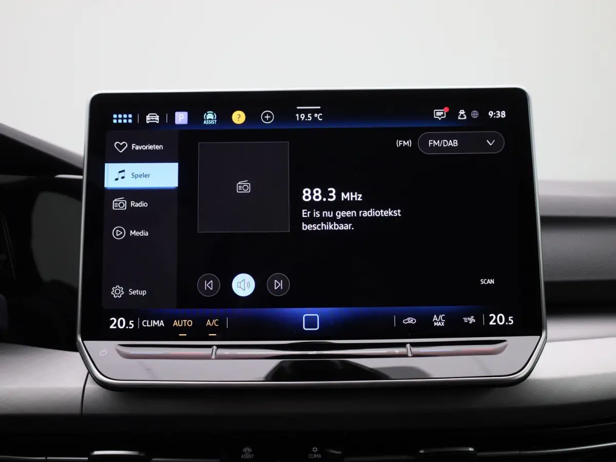 1.5 TSI Life Edition | Apple carplay | Adaptive cruise control | Parkeersensoren | Achteruitrij Camera | Climate control | Elektrische achterklep | Park Assist |