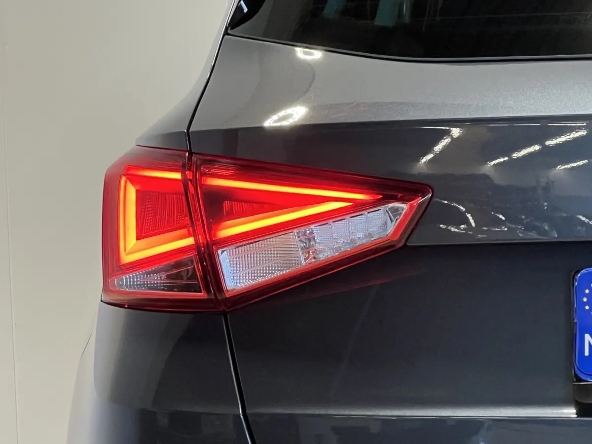1.0 TSI Style | Android/Apple Carplay | LM Velgen 16" | PDC Achter | Cruise Control Adaptief | DAB | Airco |