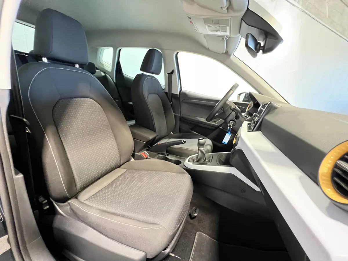 1.0 TSI Style | Android/Apple Carplay | LM Velgen 16" | PDC Achter | Cruise Control Adaptief | DAB | Airco |