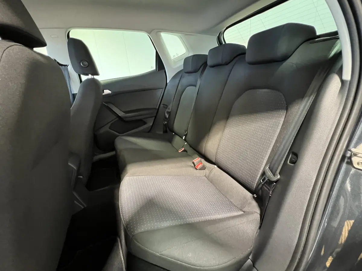 1.0 TSI Style | Android/Apple Carplay | LM Velgen 16" | PDC Achter | Cruise Control Adaptief | DAB | Airco |