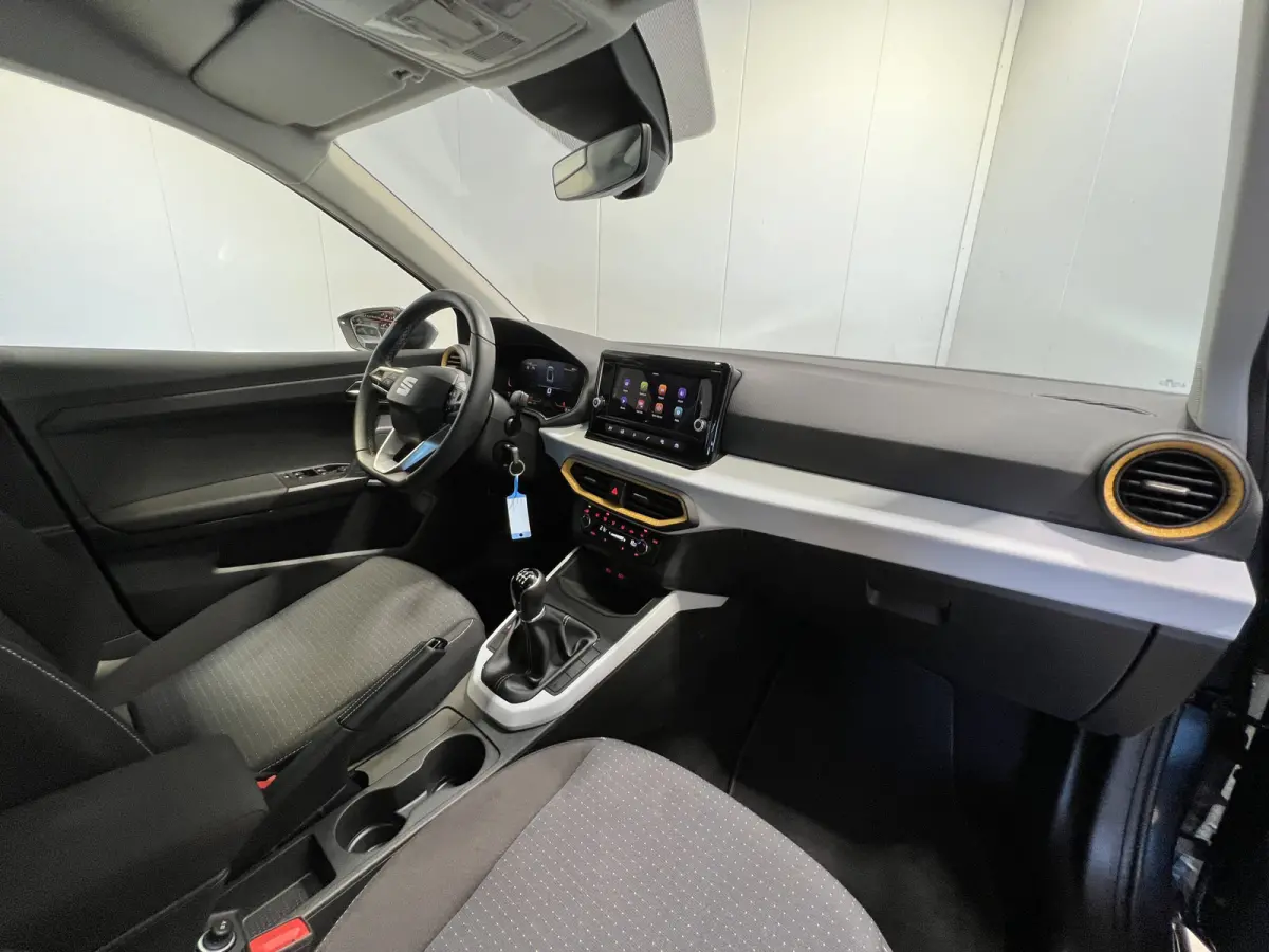 1.0 TSI Style | Android/Apple Carplay | LM Velgen 16" | PDC Achter | Cruise Control Adaptief | DAB | Airco |