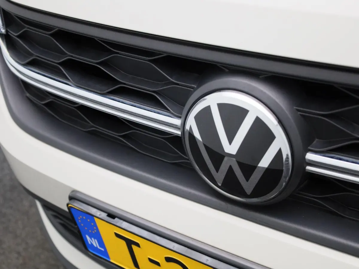 1.0 TSI | APPLE CARPLAY - ANDROID AUTO | AIRCO | CRUISE CONTROL | LED VERLICHTING |