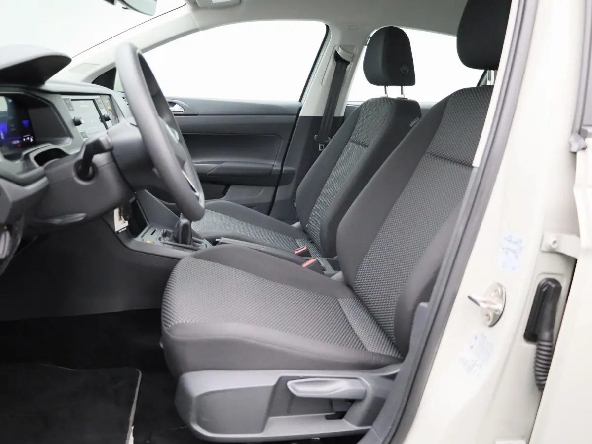 1.0 TSI | APPLE CARPLAY - ANDROID AUTO | AIRCO | CRUISE CONTROL | LED VERLICHTING |