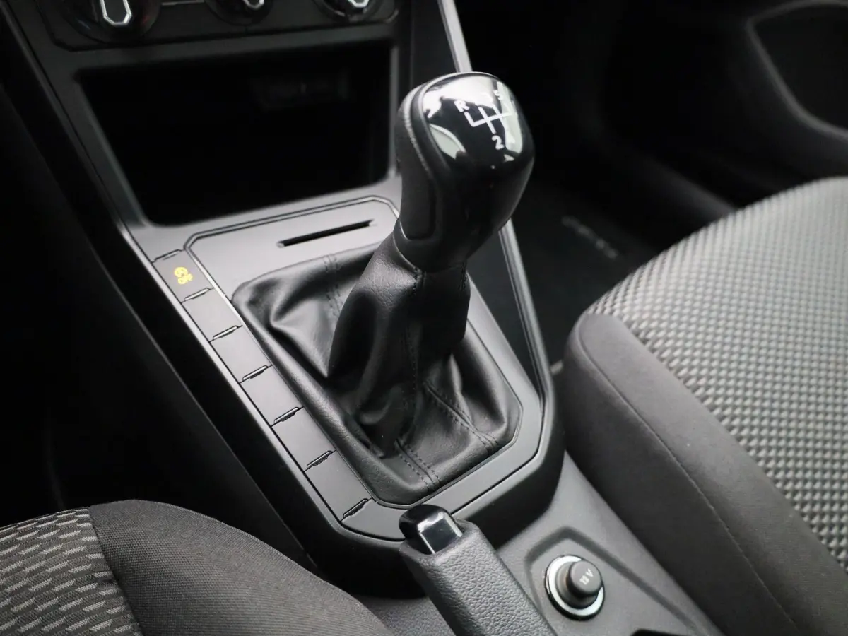 1.0 TSI | APPLE CARPLAY - ANDROID AUTO | AIRCO | CRUISE CONTROL | LED VERLICHTING |