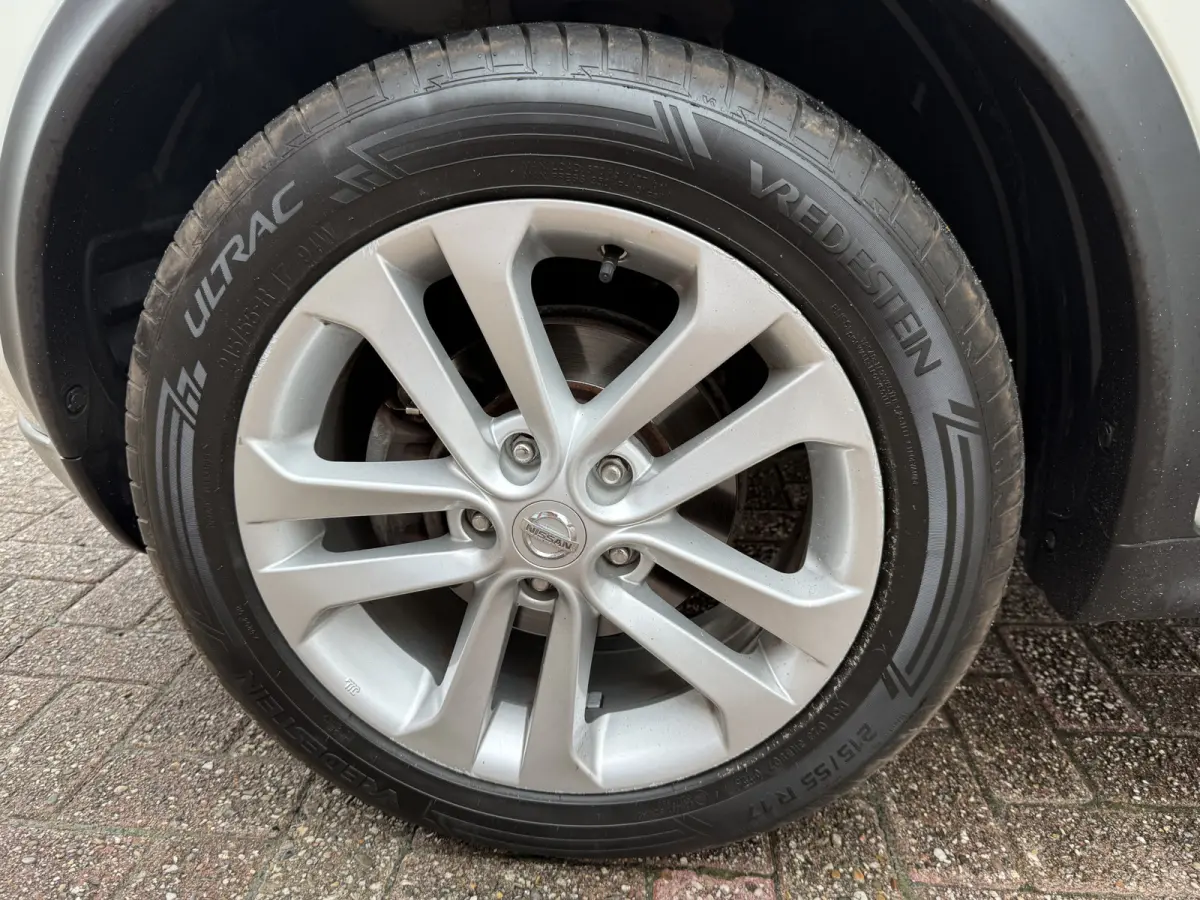 Juke. 1.2 DIG-T S/S N-Connecta | CAMERA | NAVI | PANO | CRUISE | KEYLESS |