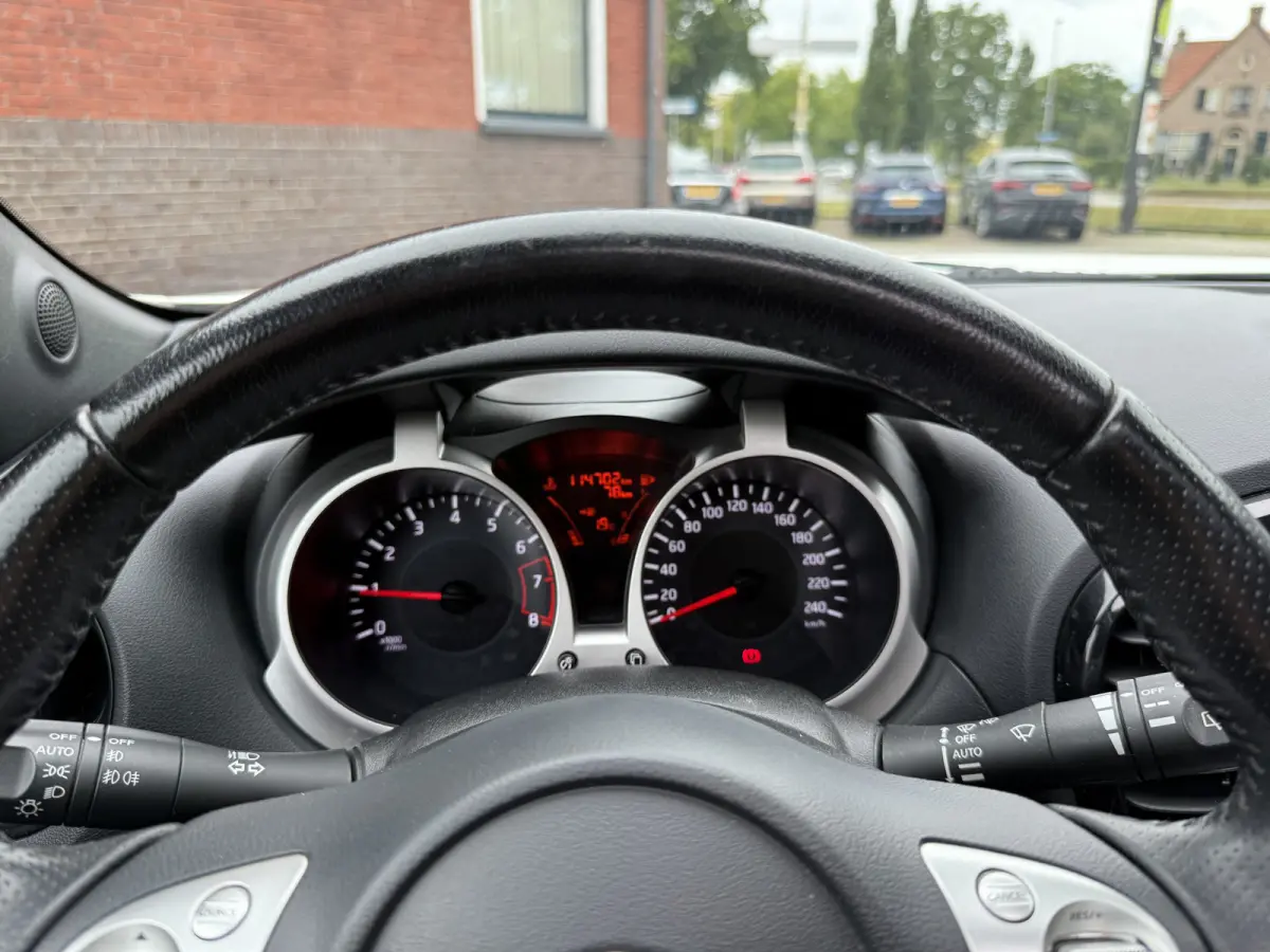Juke. 1.2 DIG-T S/S N-Connecta | CAMERA | NAVI | PANO | CRUISE | KEYLESS |