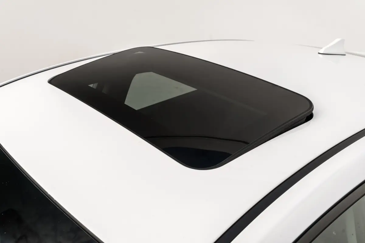 1.6 GDi Blue Drive Premium | Leder | Schuifdak | Nw. APK | Stoelventilatie | Memory | Infinity audio