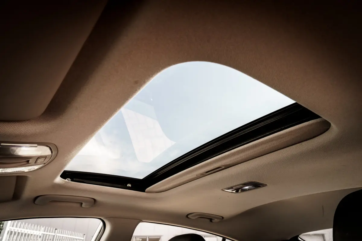 1.6 GDi Blue Drive Premium | Leder | Schuifdak | Carplay | Stoelventilatie | Memory | Infinity audio
