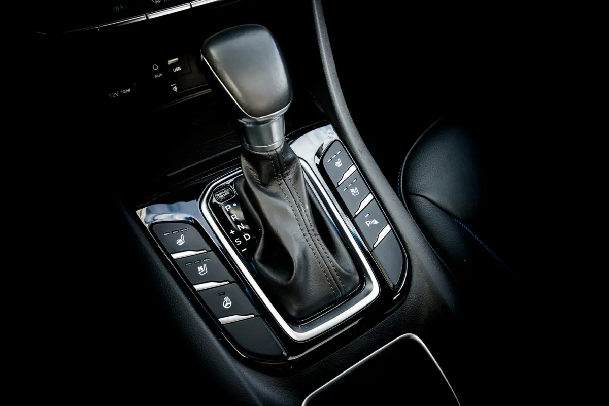 1.6 GDi Blue Drive Premium | Leder | Schuifdak | Nw. APK | Stoelventilatie | Memory | Infinity audio
