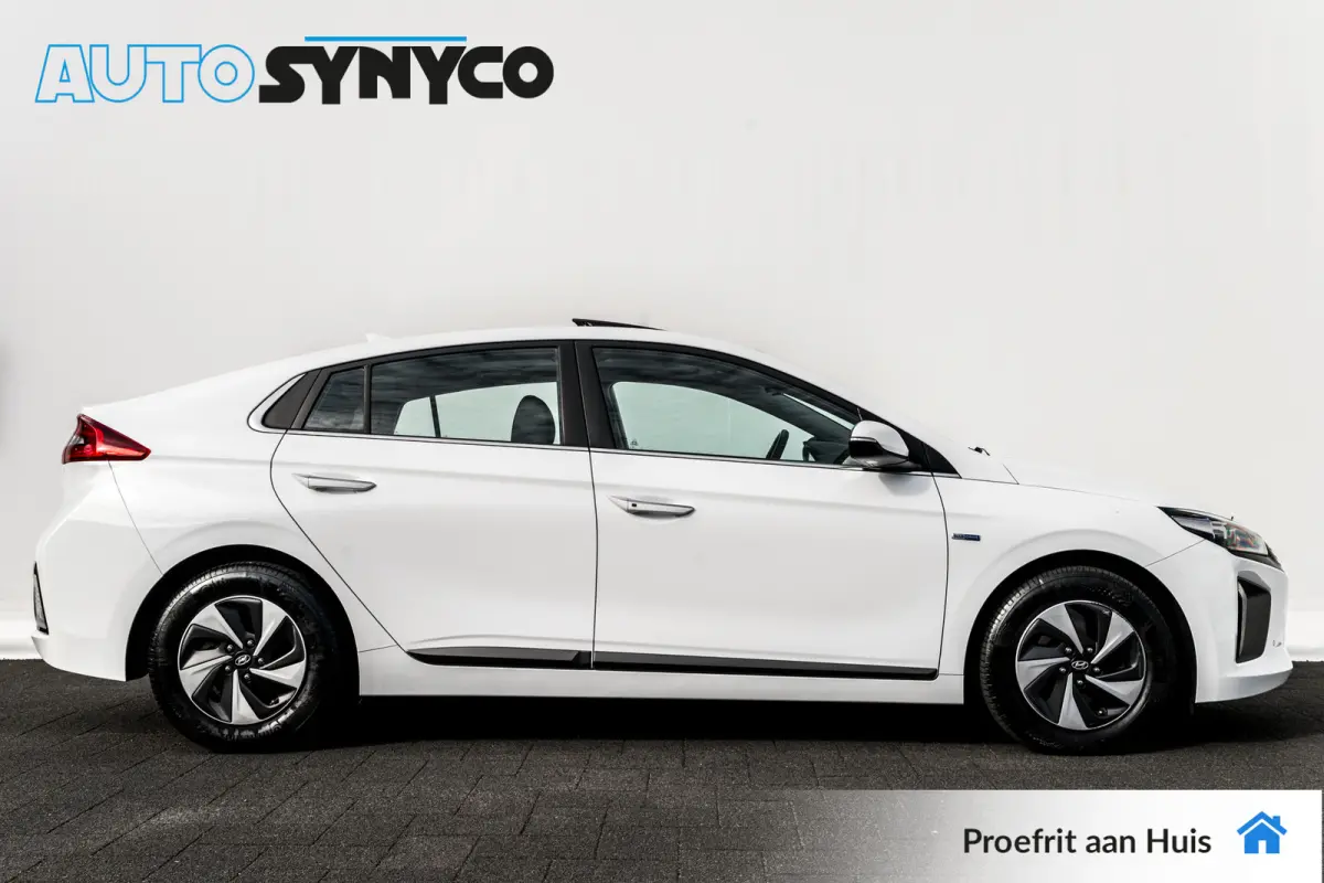 1.6 GDi Blue Drive Premium | Leder | Schuifdak | Carplay | Stoelventilatie | Memory | Infinity audio