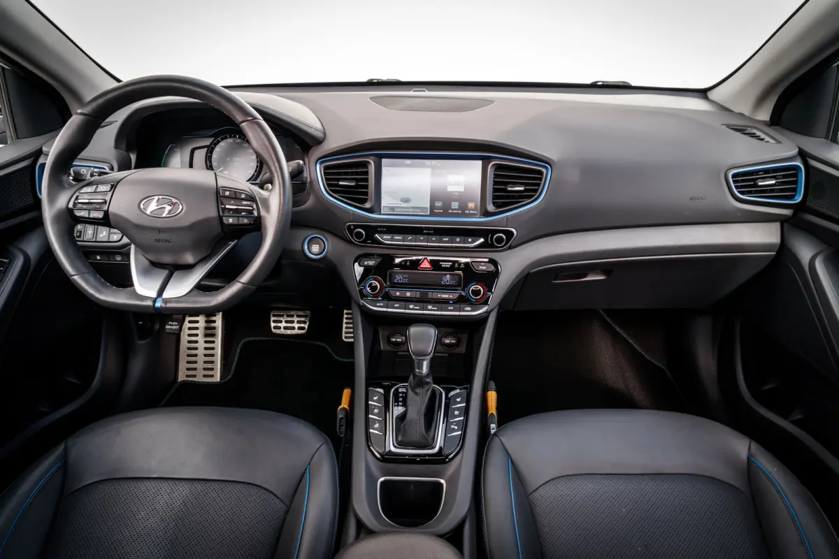 1.6 GDi Blue Drive Premium | Leder | Schuifdak | Nw. APK | Stoelventilatie | Memory | Infinity audio