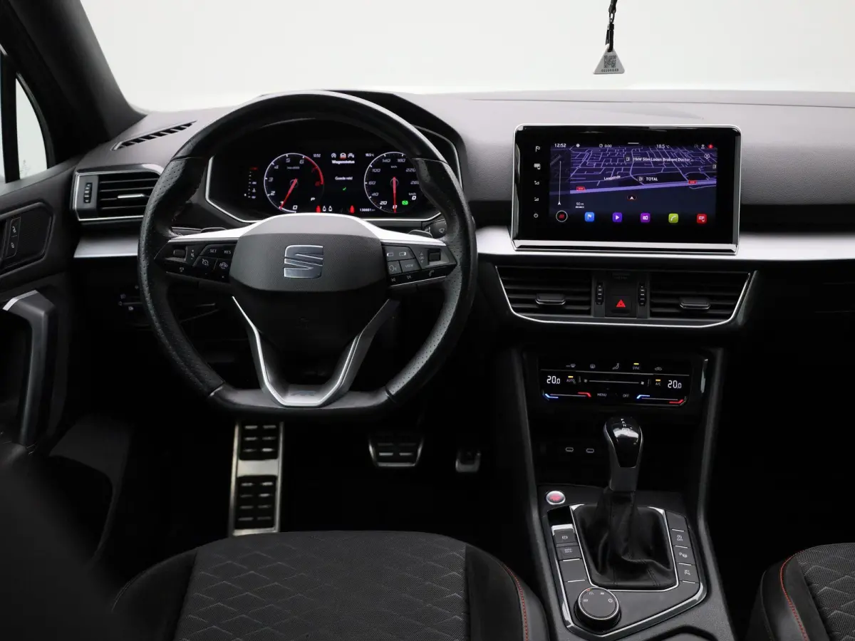 1.5 TSI FR Business Intense | Automaat | Apple Carplay/Android Auto | Achteruitrijcamera | Parkeersensoren | Climate Control | Trekhaak | Automaat |