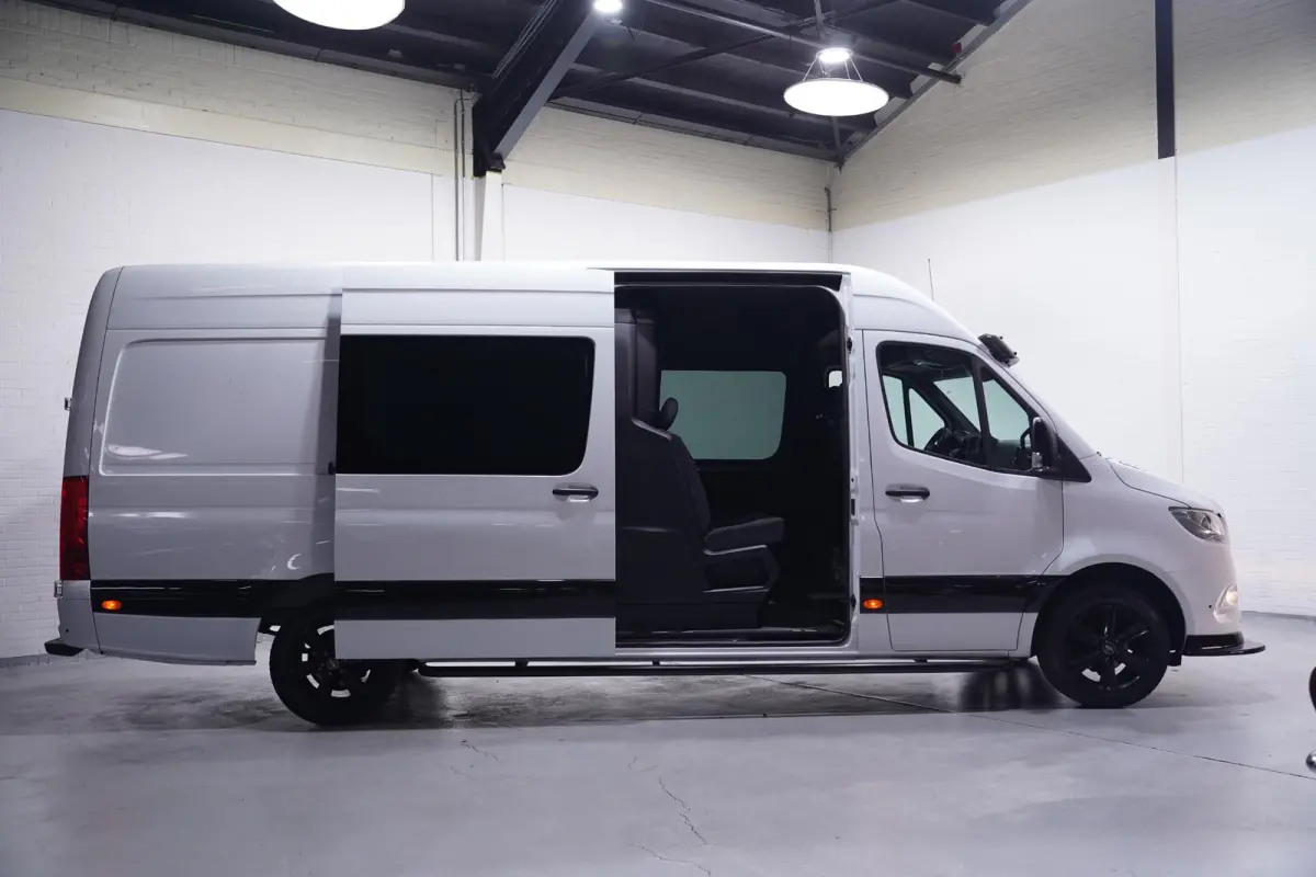 315 CDI 150 pk L3 Dubbel Cabine AMG Grille Navi, 360 Camera, 18" LMV, PDC V+A, Sidebars, Zonneklep, 6-Zits